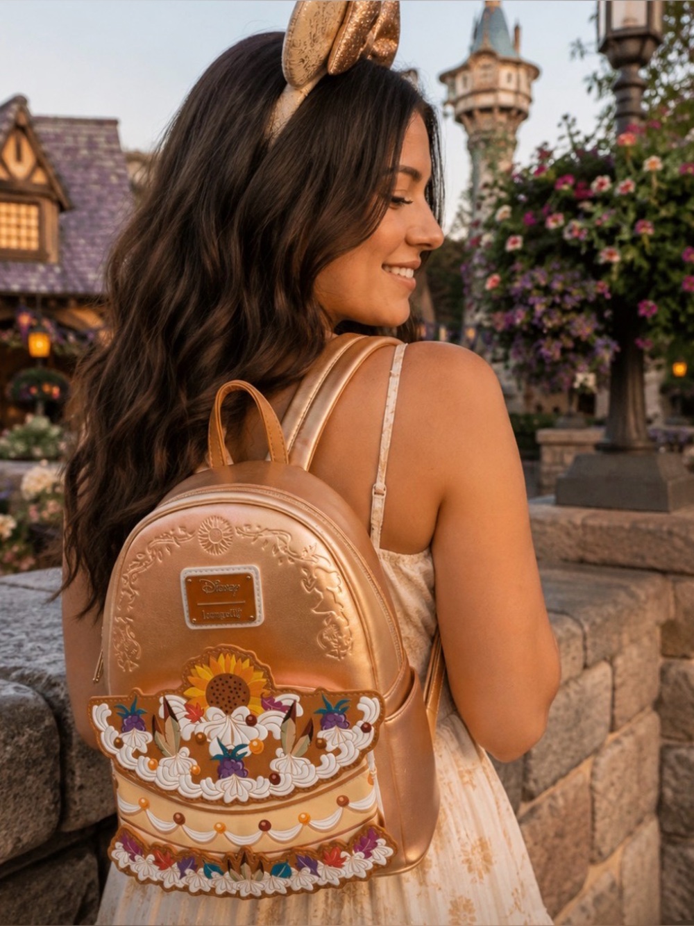 Disney x Loungefly Pocahontas Cake Mini Backpack - Picture 2 of 6